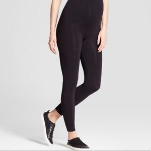NWOT BLACK Maternity Seamless Tight Belly Leggings